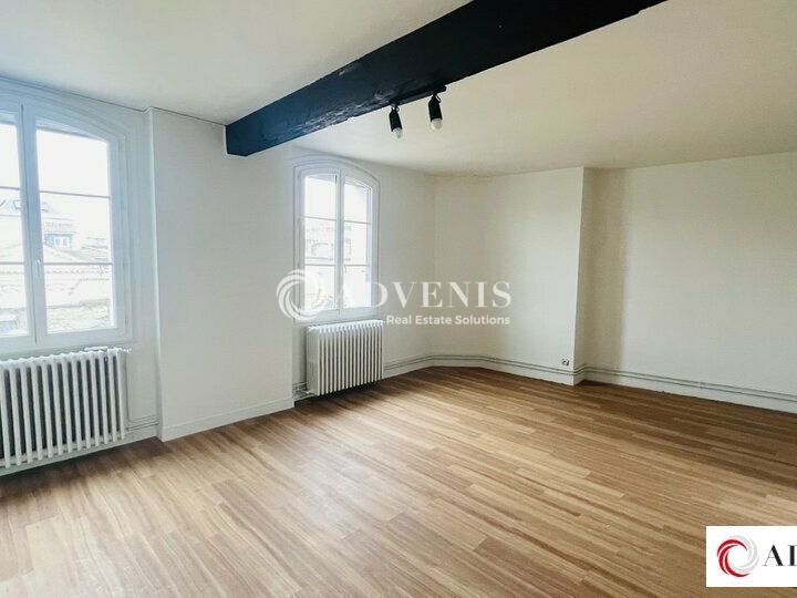 A LOUER - BUREAUX - 45 M²
