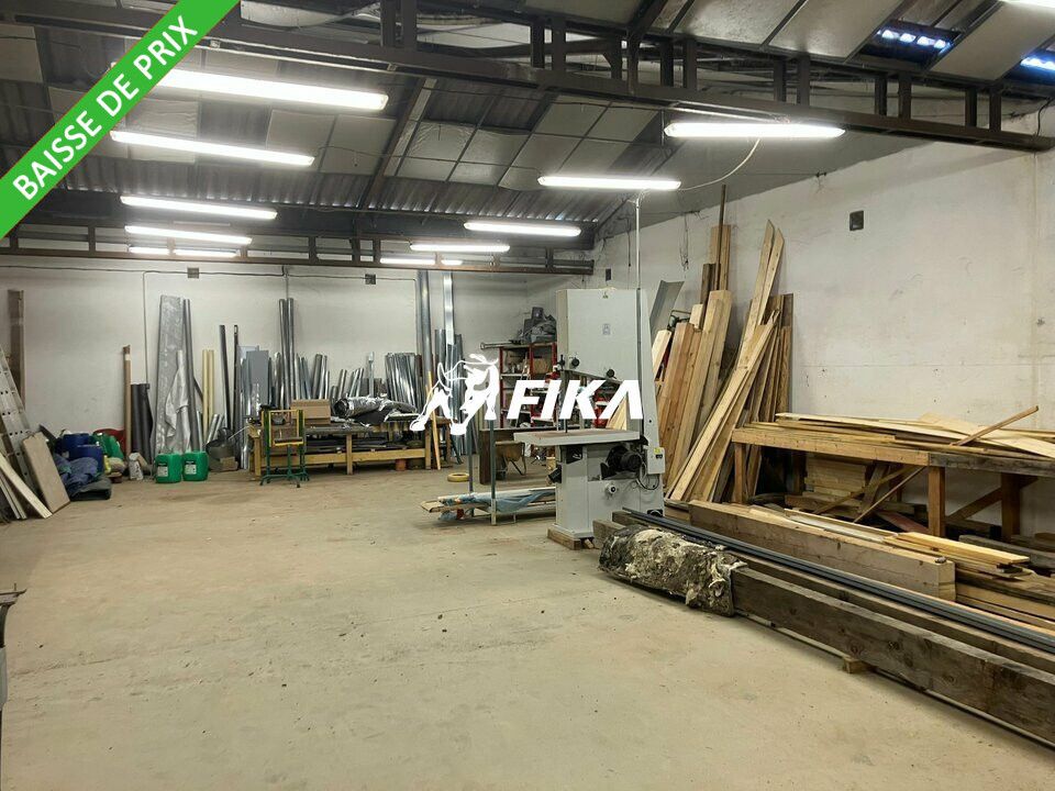 Vente entrepot 1200 m² non divisibles