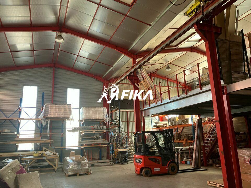 Vente local d''activites 645 m² non divisibles