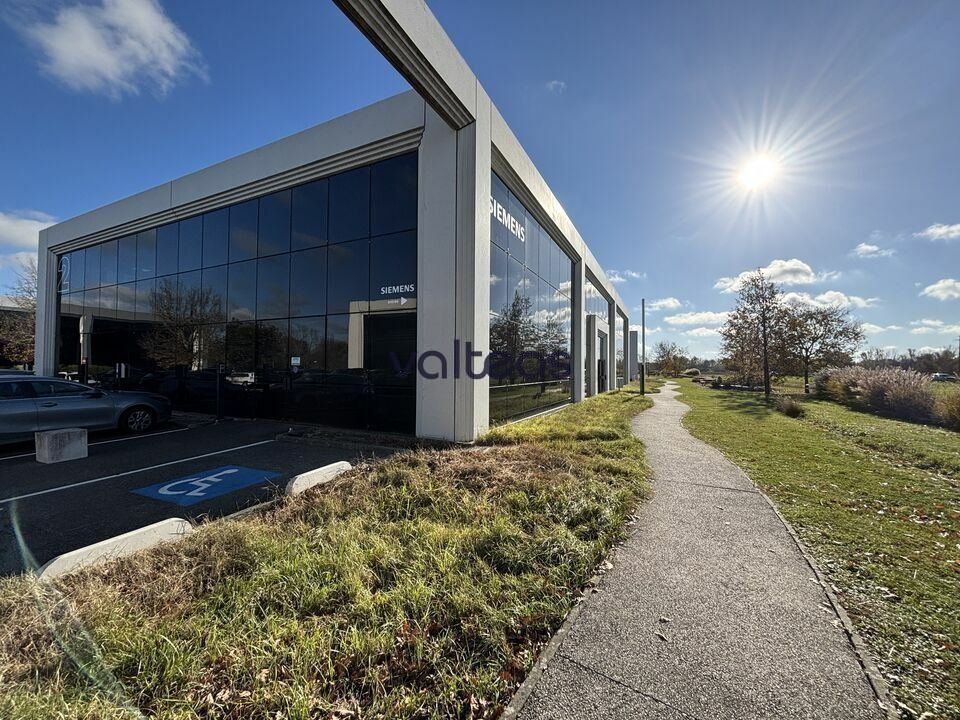 Location bureaux 1494 m² divisibles à partir de 123 m²