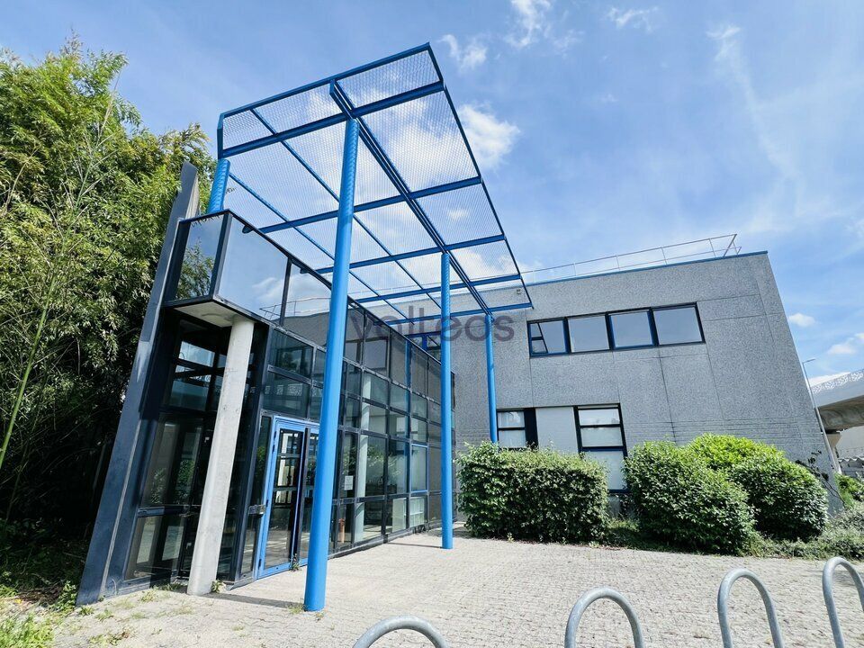 Location bureaux 352 m² divisibles à partir de 41 m²