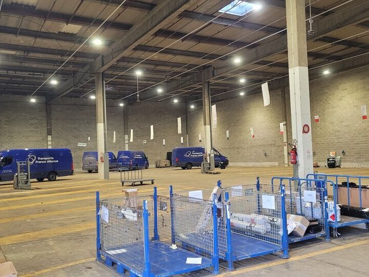 Location activité/entrepôt - 2200 m²