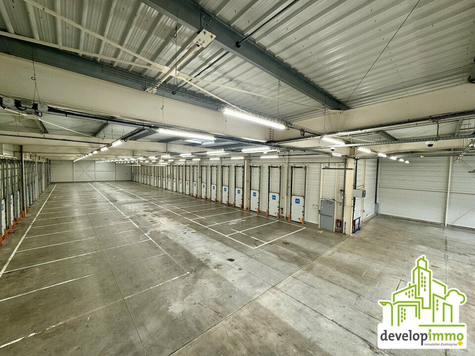 Location local d''activites 1980 m² non divisibles