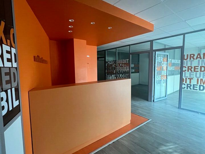 Vente local commercial 121 m² non divisibles