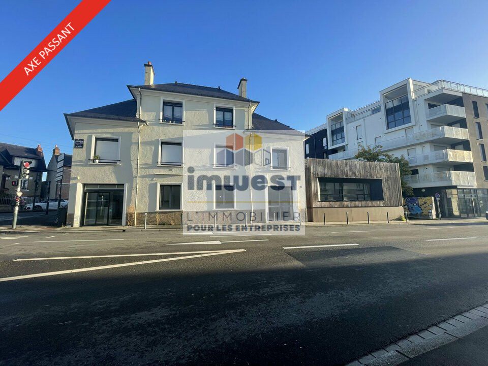 Location local commercial 240 m² non divisibles