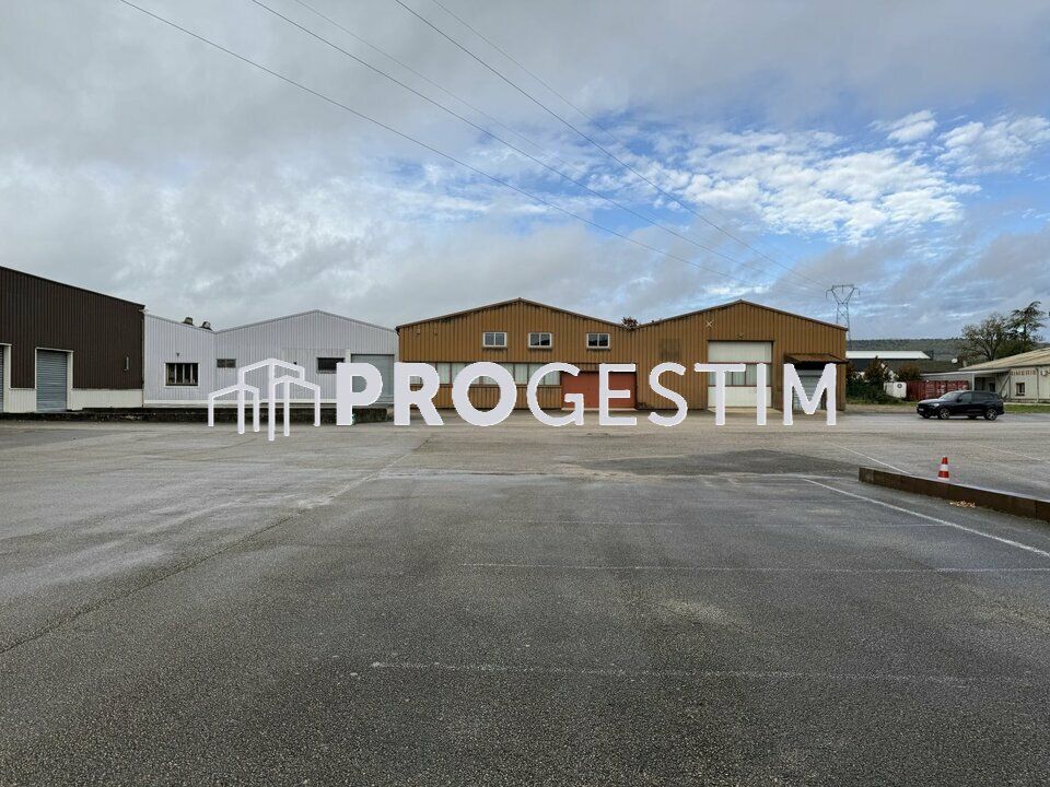 A LOUER - LOCAL D'ACTIVITE - 1 275 m²