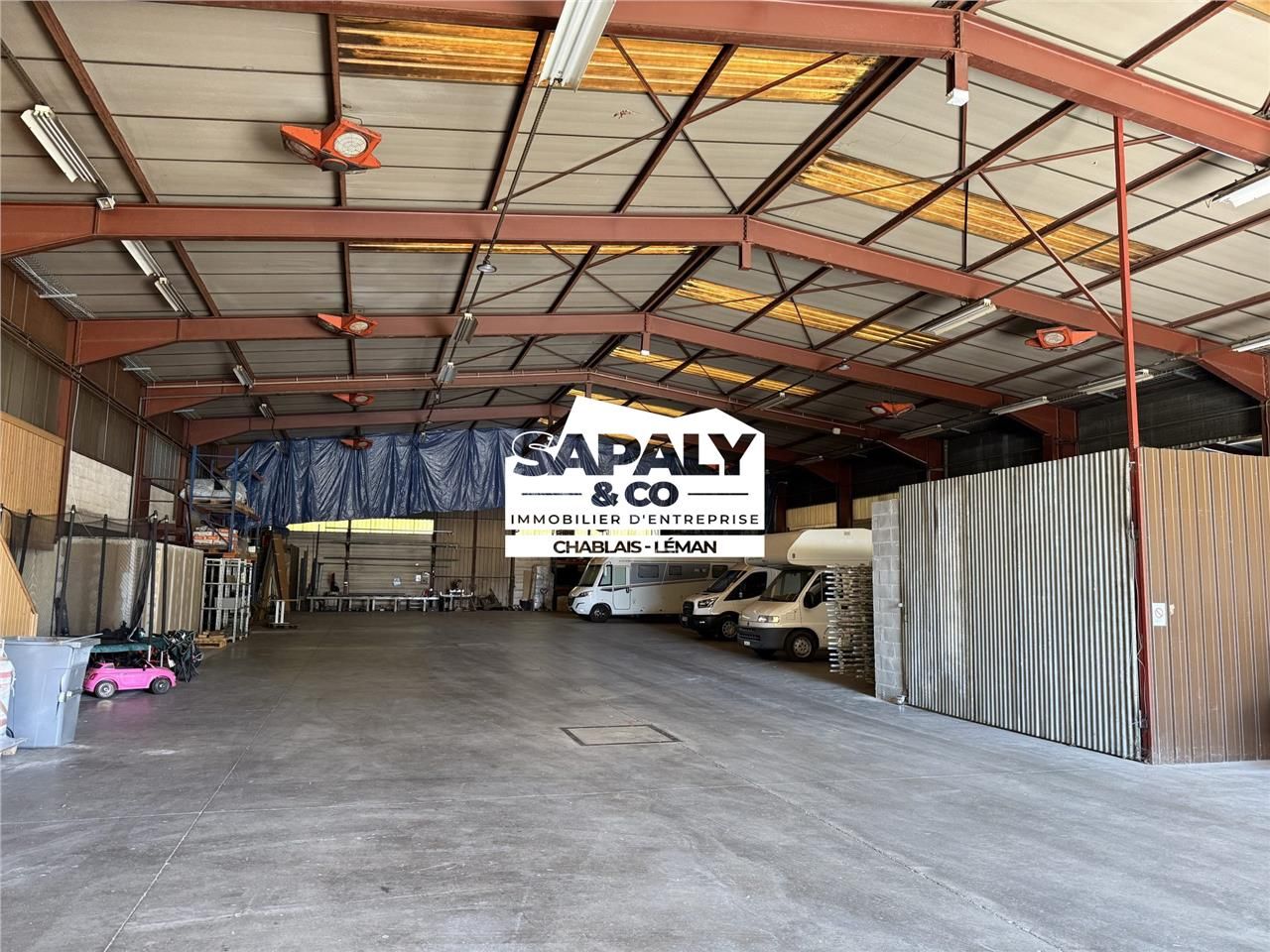 Vente local d''activités 1930 m² à Ville-la-Grand