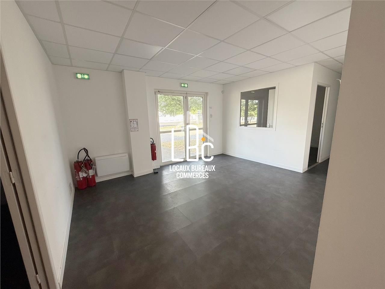 Location bureaux 161.17 m² à Ancenis-Saint-Géréon