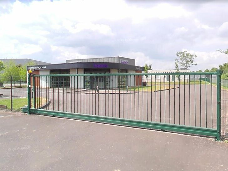 Vente local d''activites 359 m² non divisibles