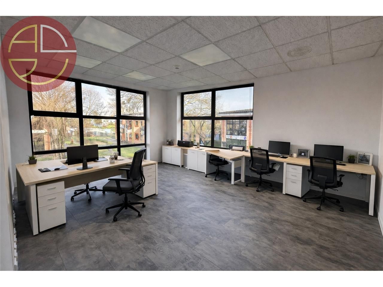 Location bureaux 145 m² à RAMONVILLE-SAINT-AGNE