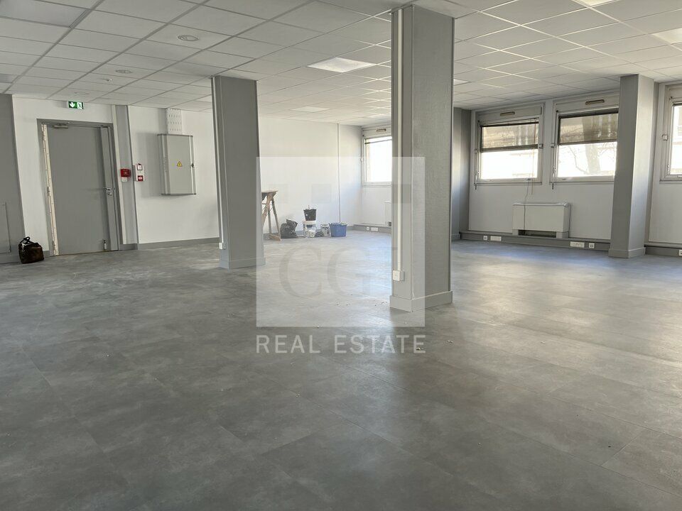 Location bureaux 147 m² non divisibles