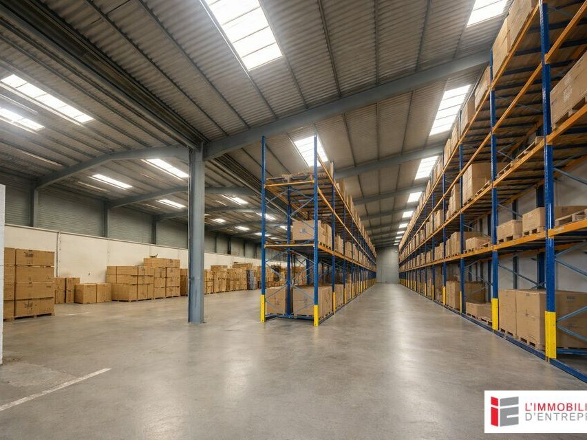 Site logistique & tertiaire indépendant – 4 668 m² – Noyal-sur-Vilaine