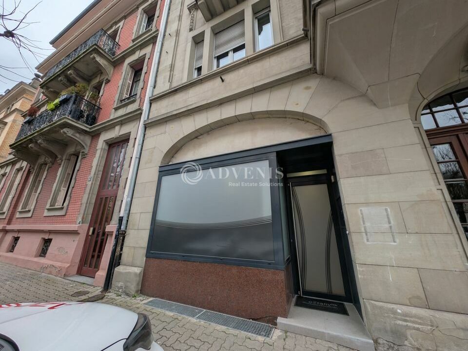 Location local commercial 42 m² non divisibles