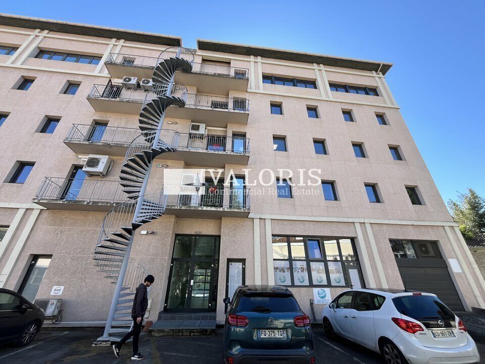 Vente bureaux 308.5 m² divisibles à partir de 174.52 m²