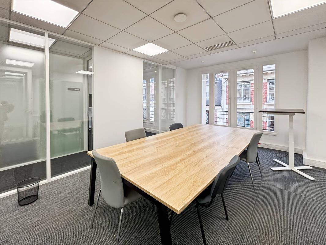 Location bureaux 305 m² divisibles à partir de 70 m²