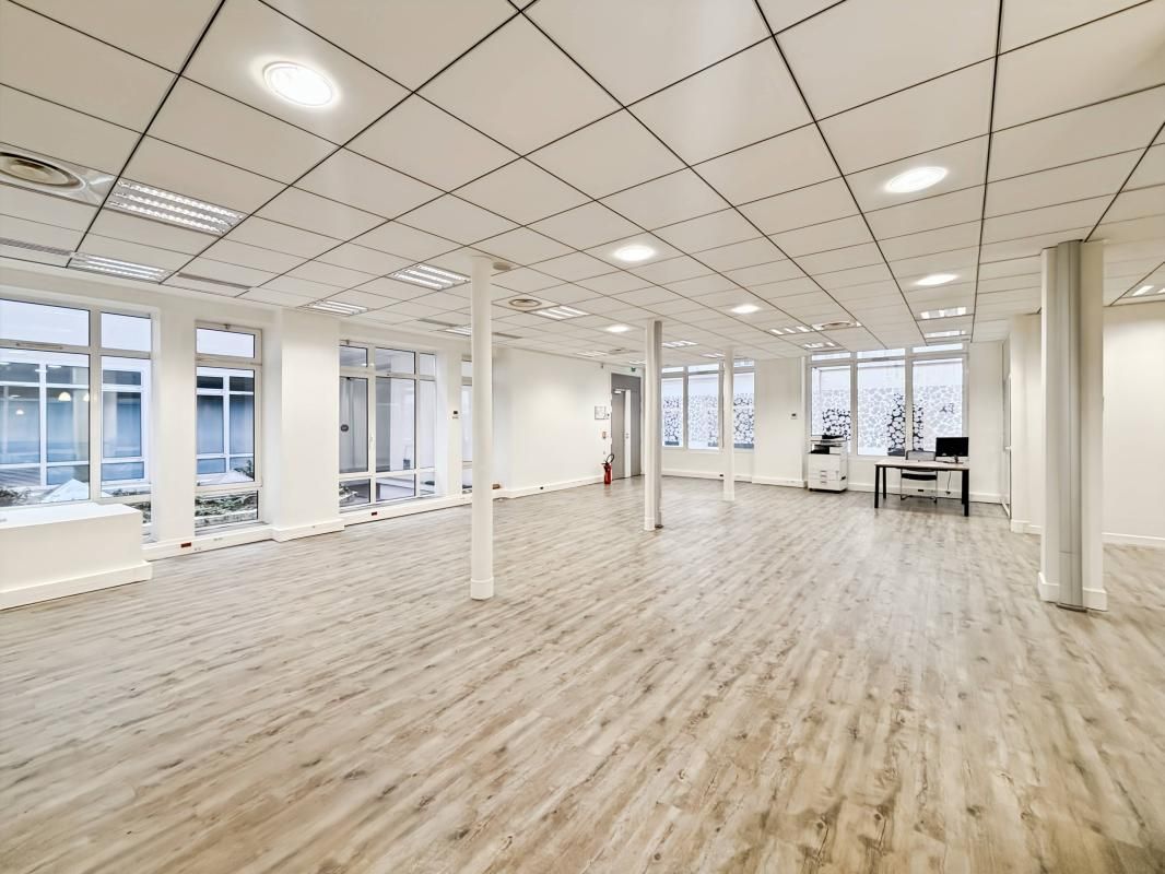 Location bureaux 255 m² non divisibles
