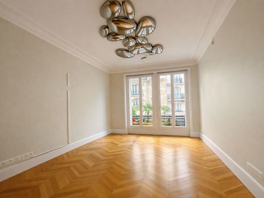 Location bureaux 244 m² non divisibles