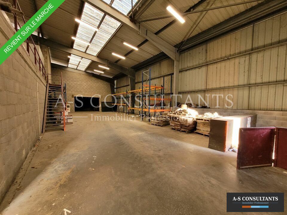 Location local d''activites 480 m² non divisibles