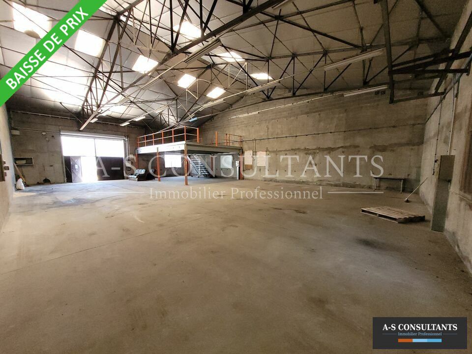 Location local d''activites 310 m² non divisibles