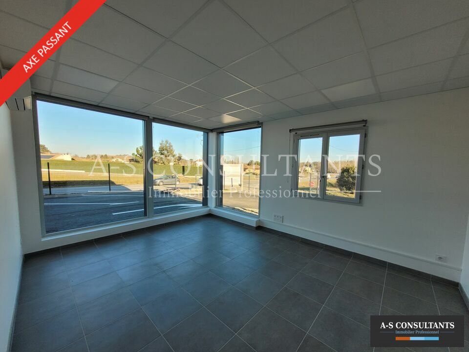 Location local commercial 115 m² non divisibles