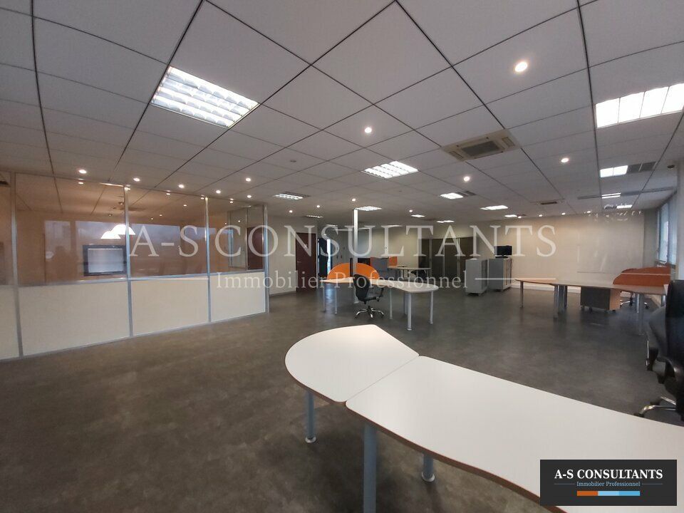Location bureaux 150 m² non divisibles