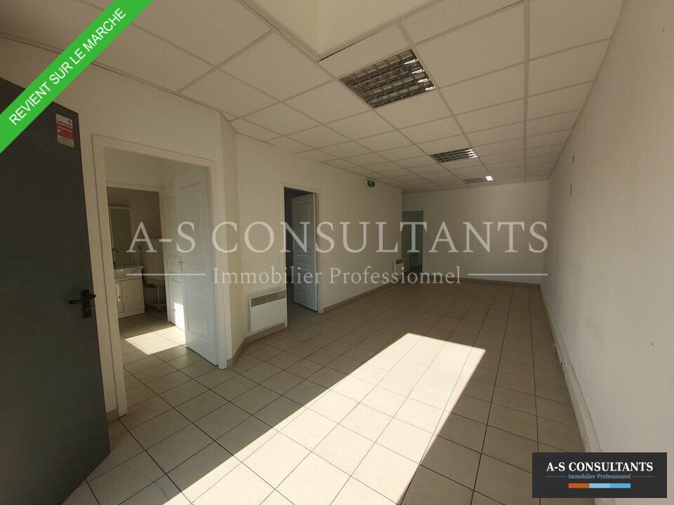 Location bureaux 74 m² non divisibles