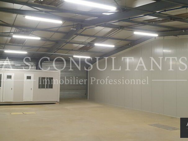 Location local d''activites 200 m² non divisibles