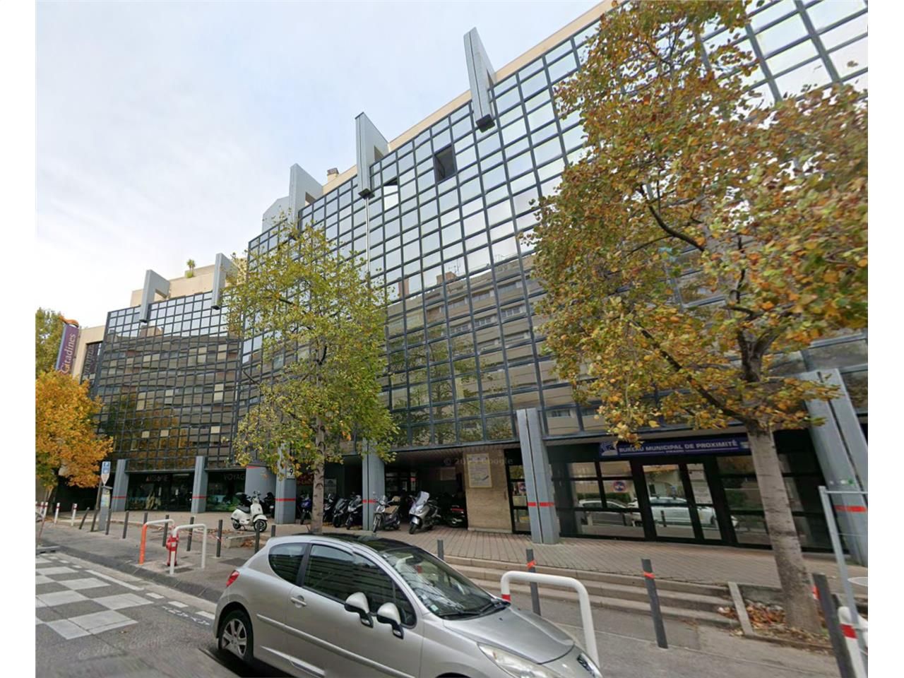 Location bureaux 374 m² à Marseille 8ème