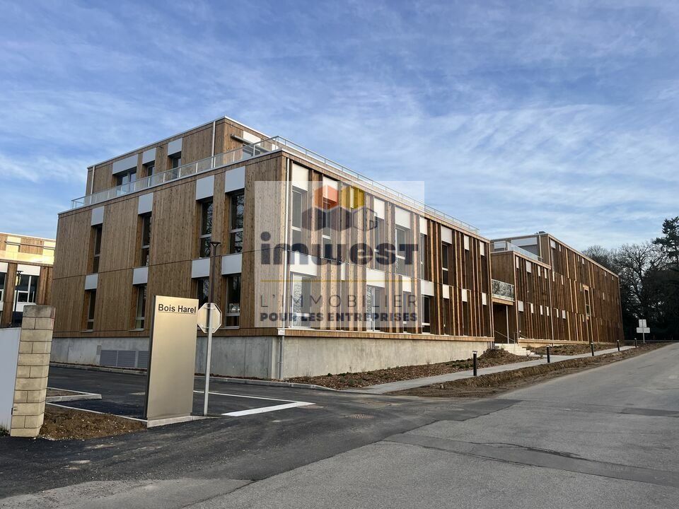 Location bureaux 1805 m² non divisibles