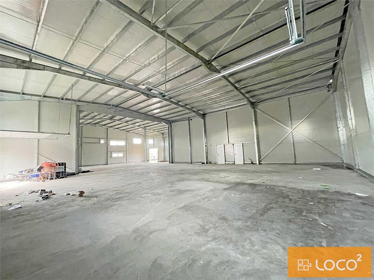 Location local 330.00 m² à GRISOLLES