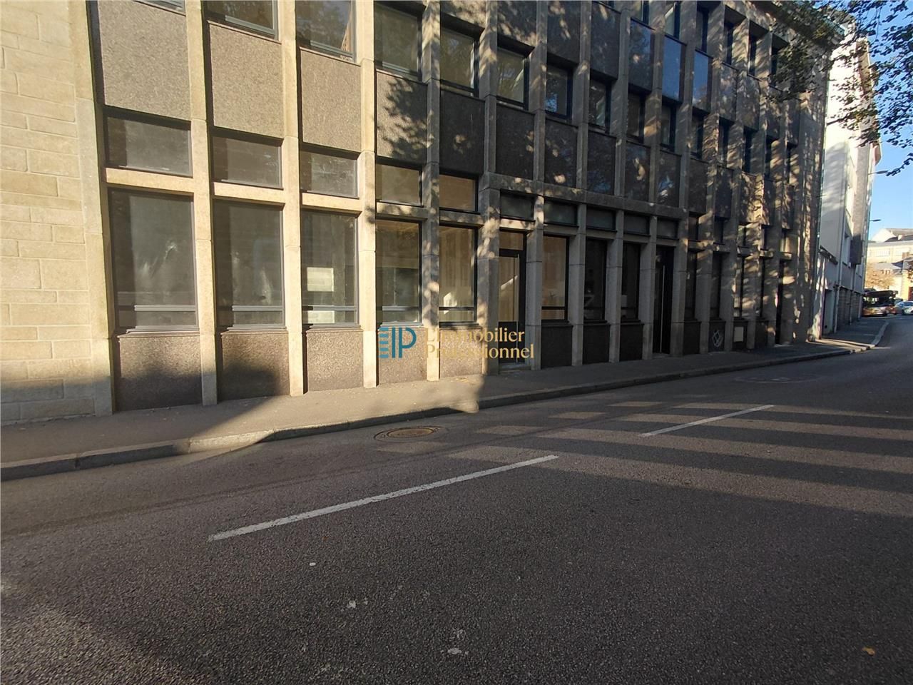 Vente bureaux 102 m² à Quimper