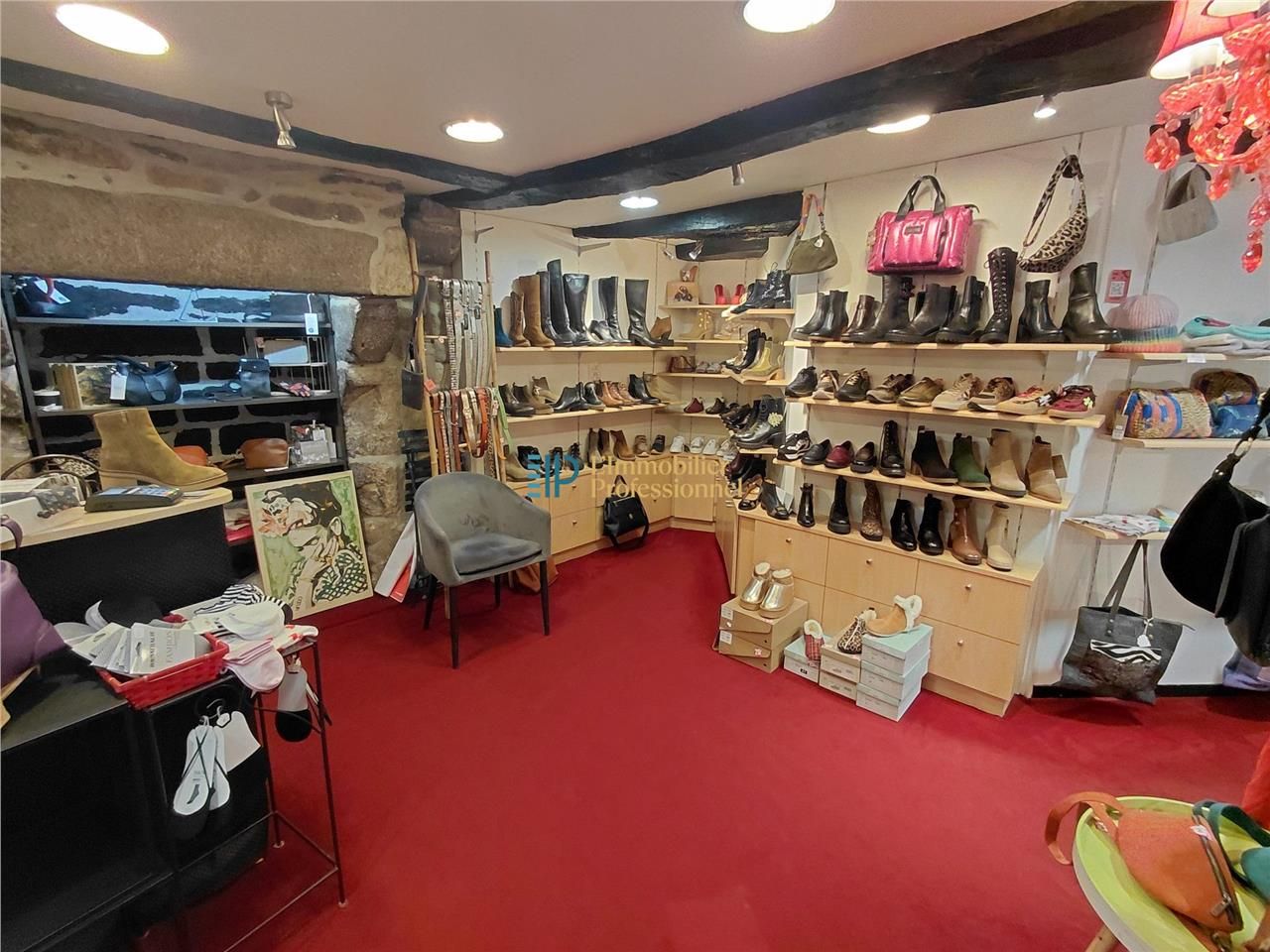 Location local commercial 37 m² à Quimper