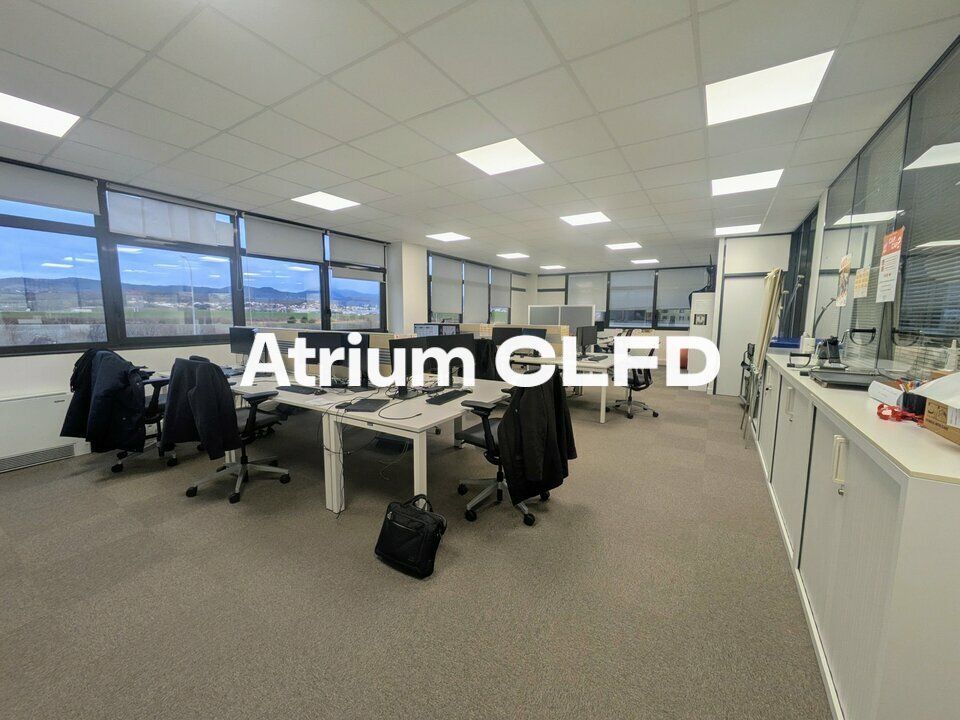 LOCATION BUREAUX 627m² - TRANSPORTS EN COMMUN ET AUTOROUTES