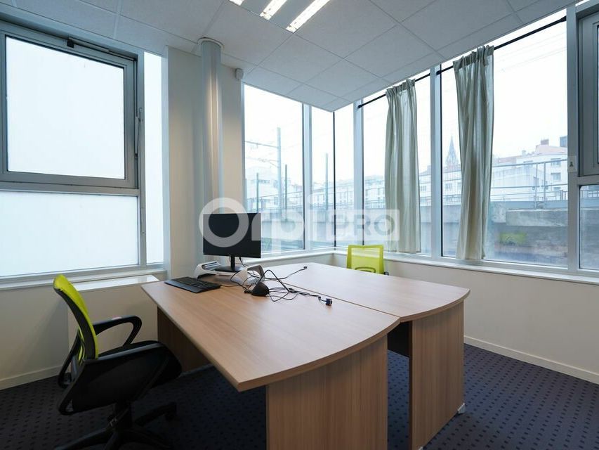 BUREAUX A LOUER - 225 m² - LYON 2