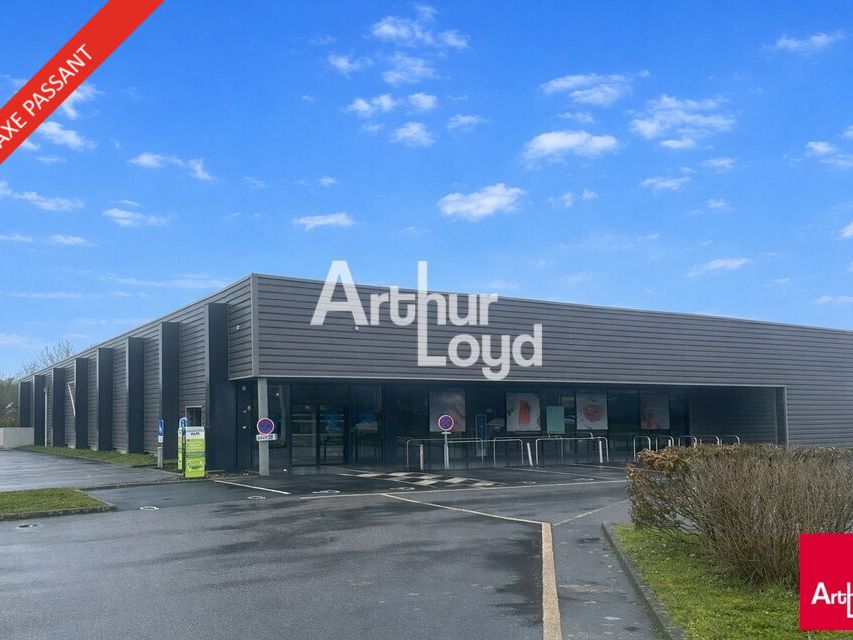 Vente local commercial 1045 m² non divisibles
