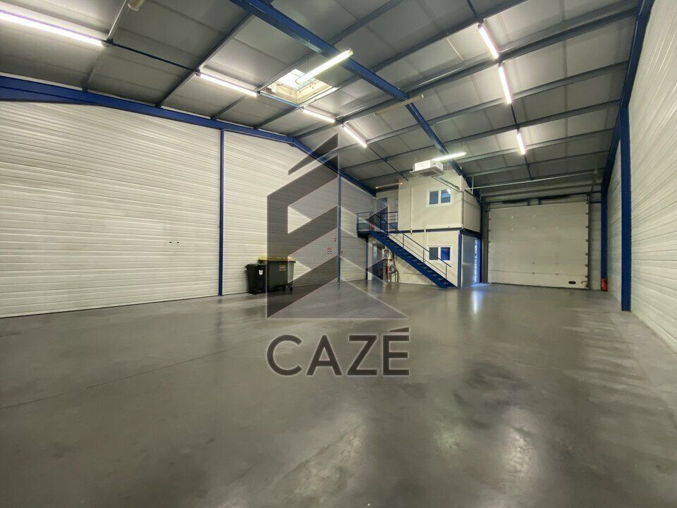 A LOUER LOCAL D'ACTIVITE 