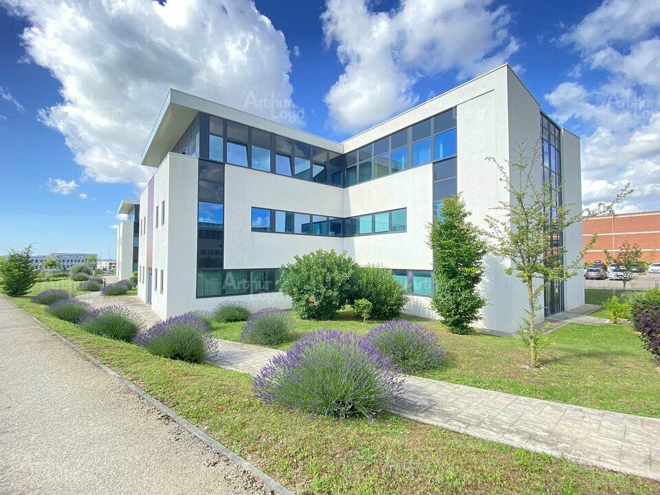 Location bureaux 80.5 m² non divisibles