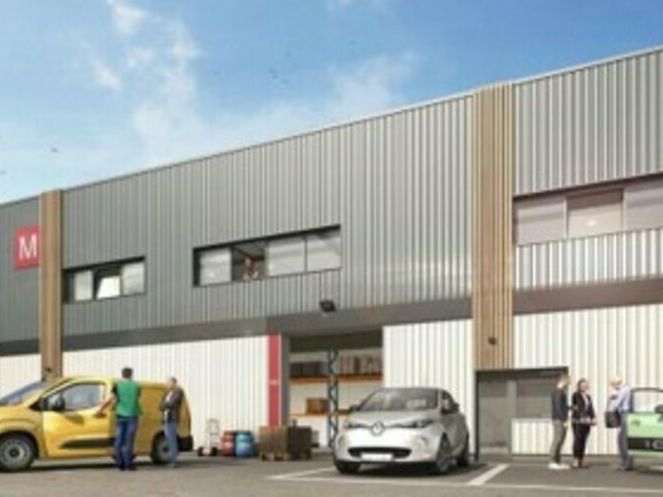 Location local d''activites 4233 m² divisibles à partir de 282 m²