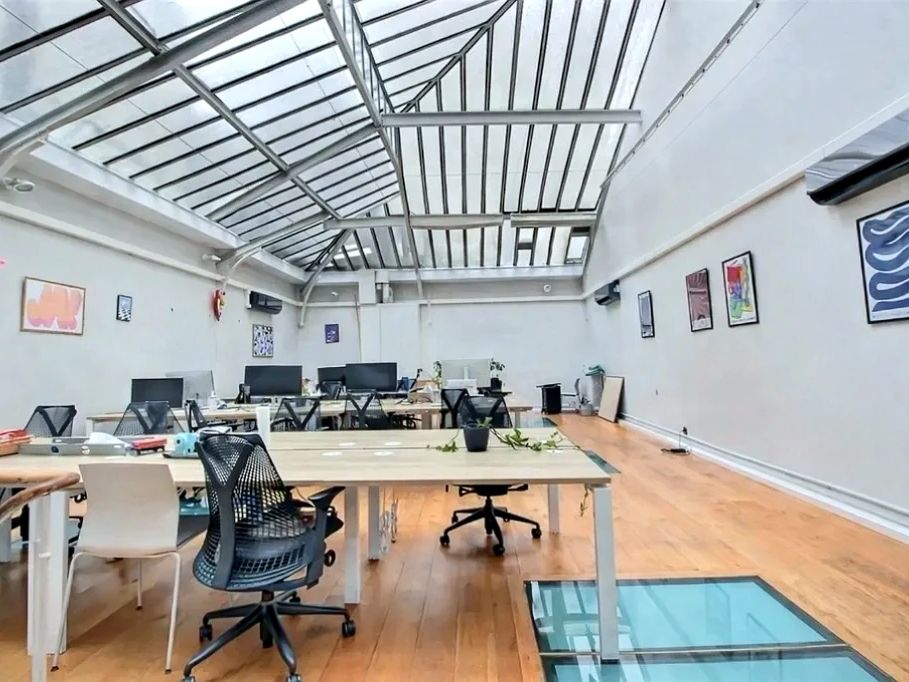 Location bureaux 200 m² non divisibles