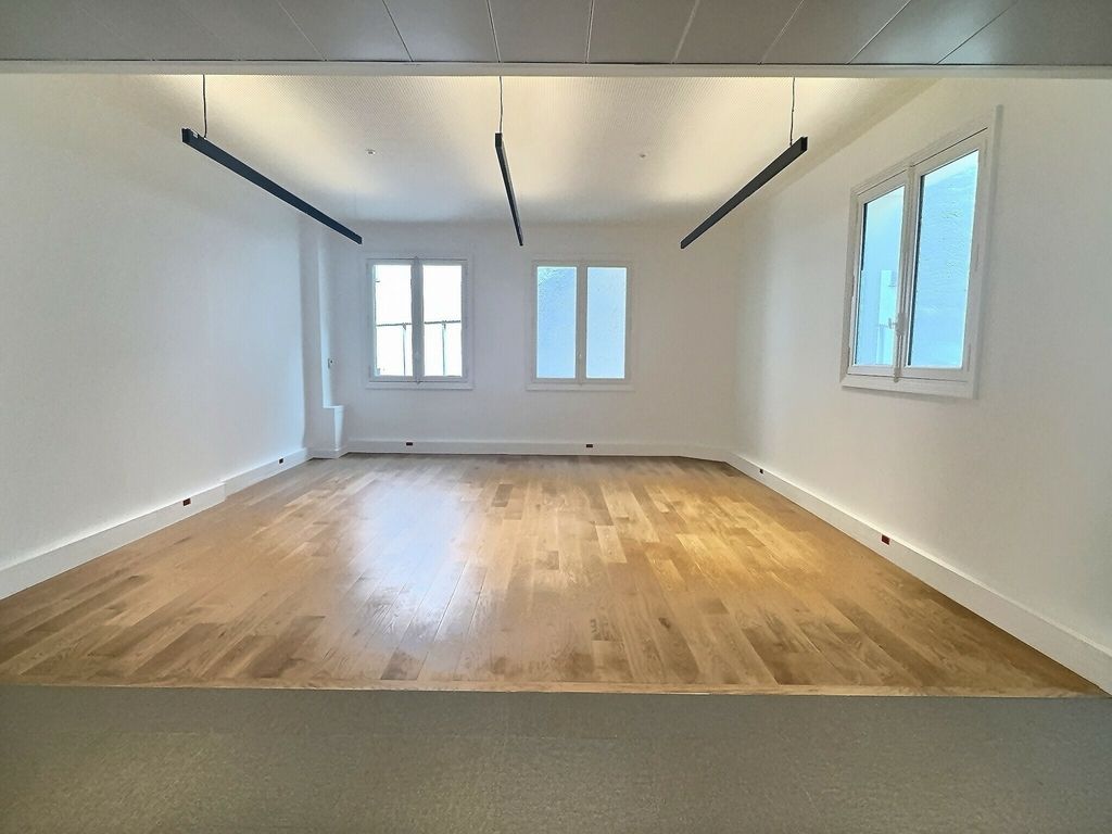Location bureaux 83 m² divisibles à partir de 83 m²