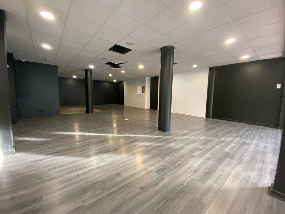 Location local commercial 129 m² non divisibles