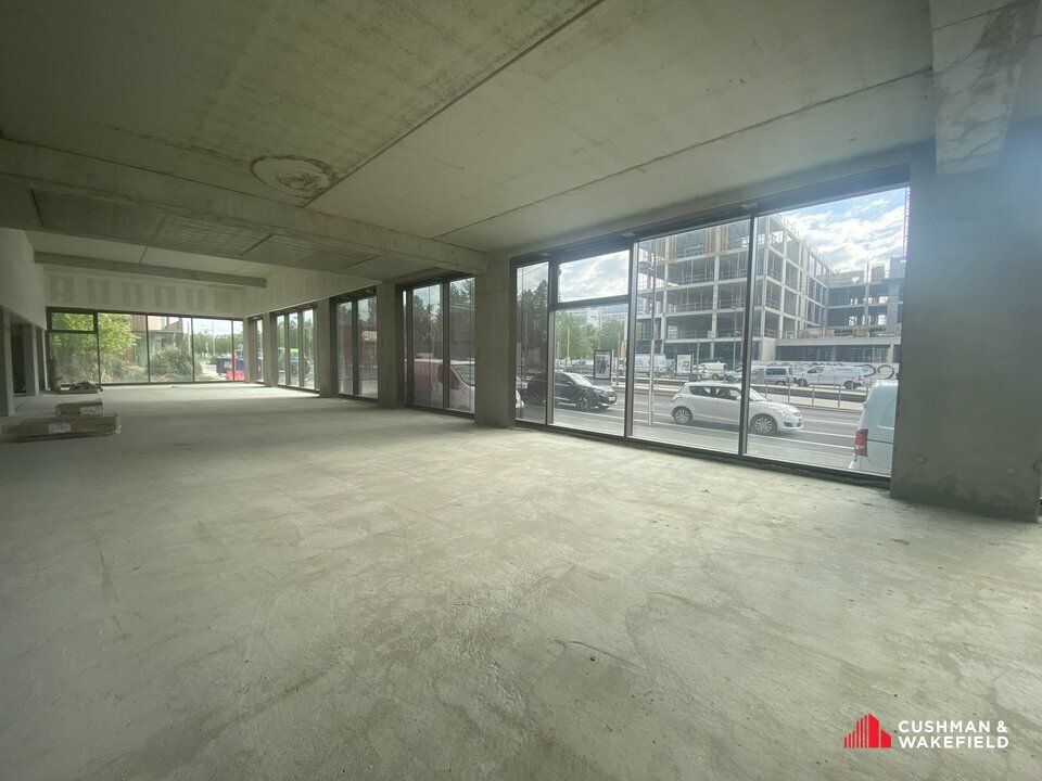 Location local commercial 538 m² non divisibles