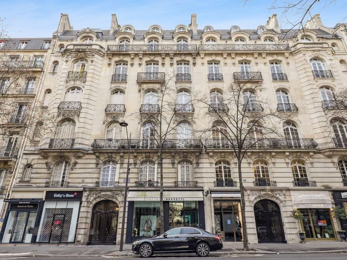 Location bureaux 447 m² à Paris