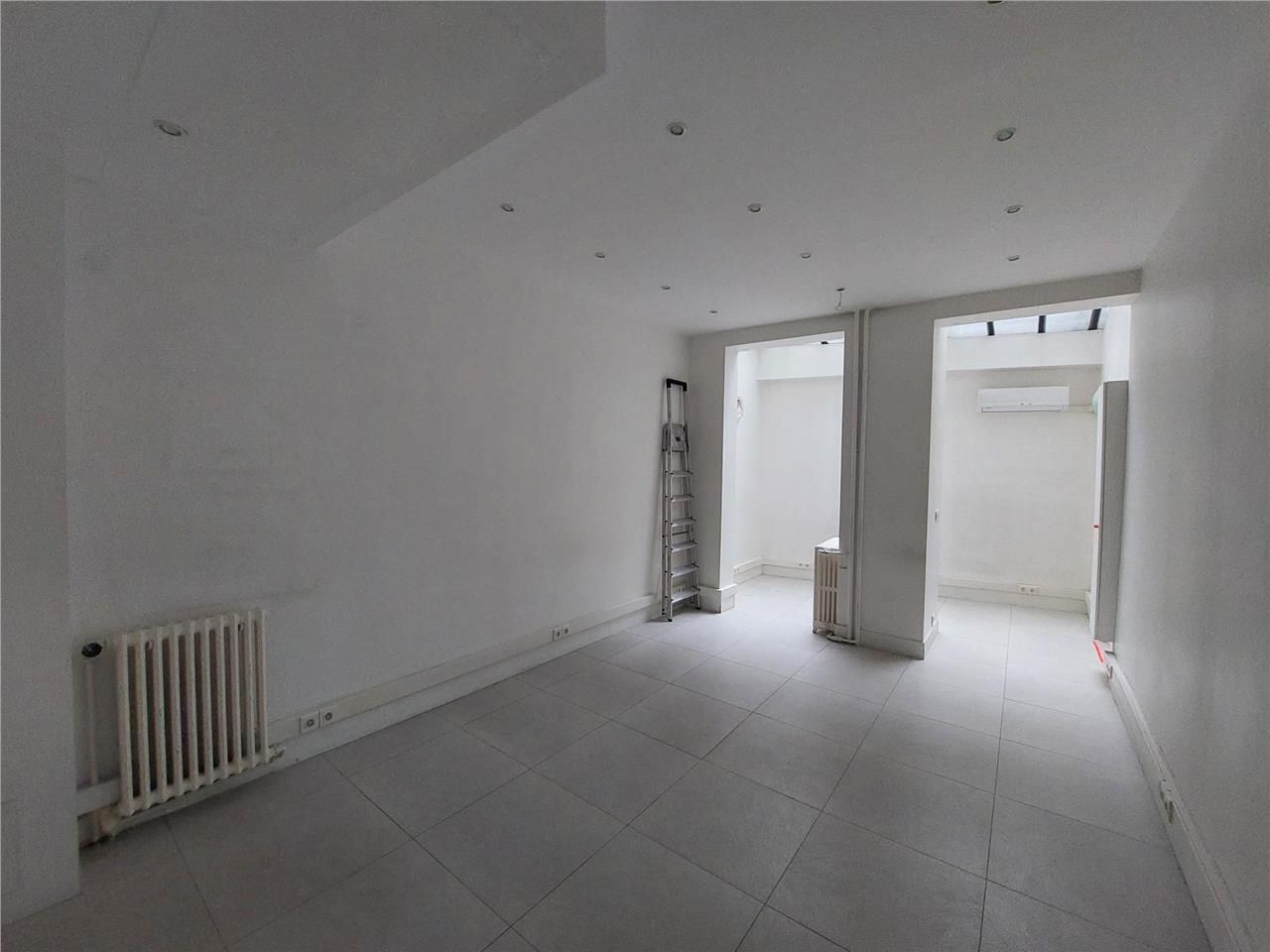 Location bureaux 26 m² à Paris