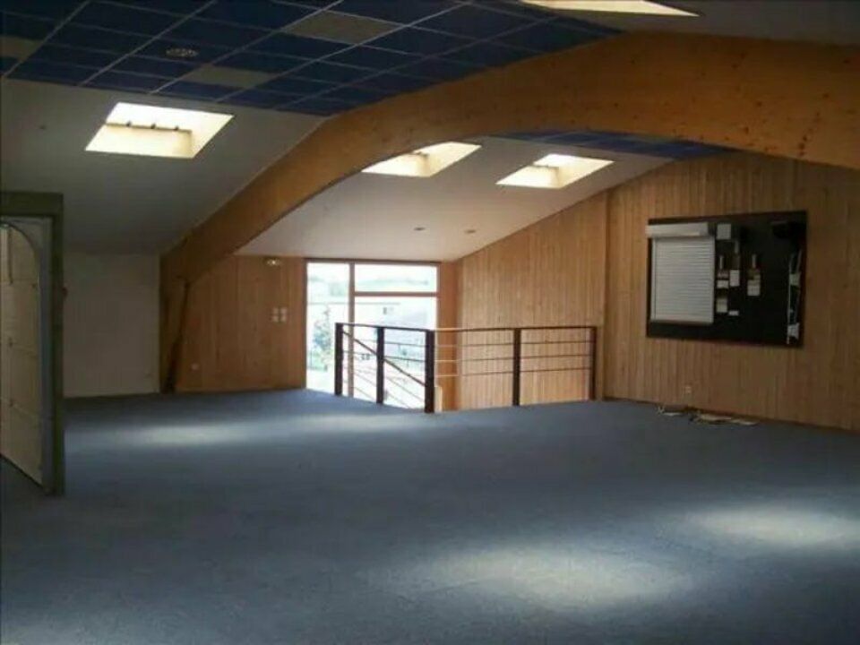 Location bureaux 555 m² non divisibles