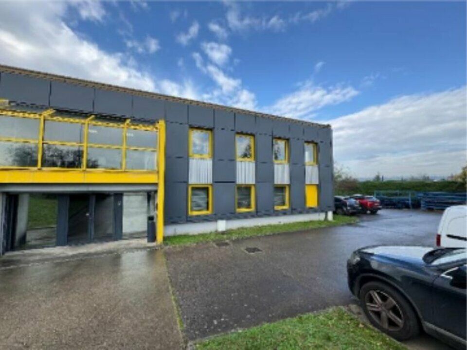 Vente local d''activites 5393 m² non divisibles