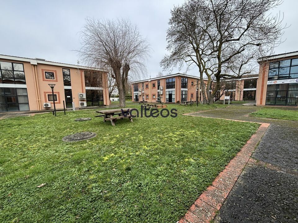 Location bureaux 450 m² non divisibles
