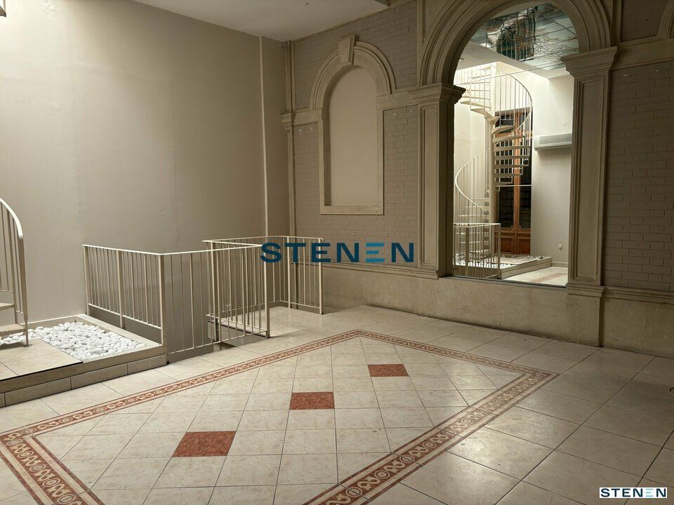 A LOUER BUREAUX 250M  MARSEILLE 13006