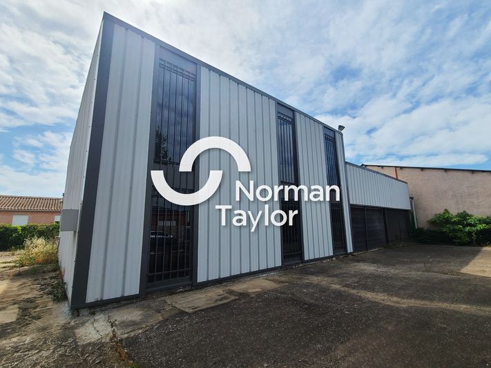 Location local d''activites 300 m² divisibles à partir de 100 m²