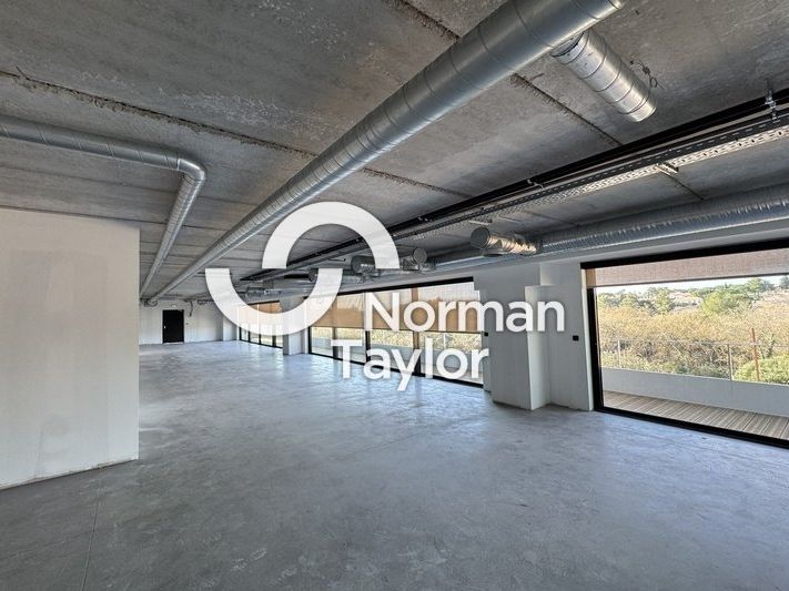 Location bureaux 222 m² non divisibles